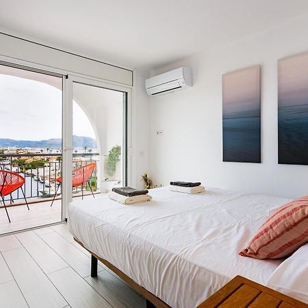 Apartamento Frente Al Canal Con Terraza إمبوريابرافا المظهر الخارجي الصورة
