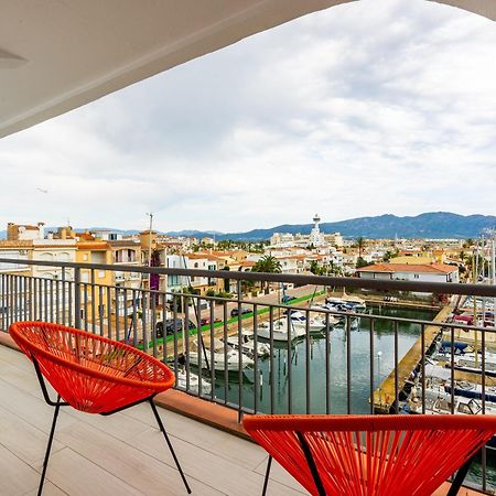 Apartamento Frente Al Canal Con Terraza إمبوريابرافا المظهر الخارجي الصورة