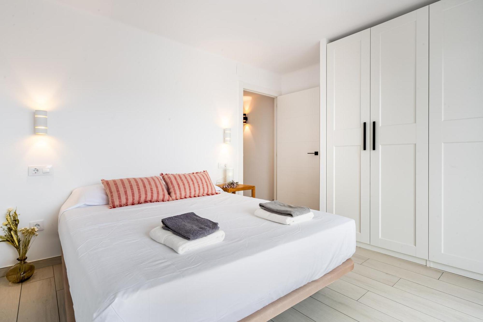 Apartamento Frente Al Canal Con Terraza إمبوريابرافا المظهر الخارجي الصورة