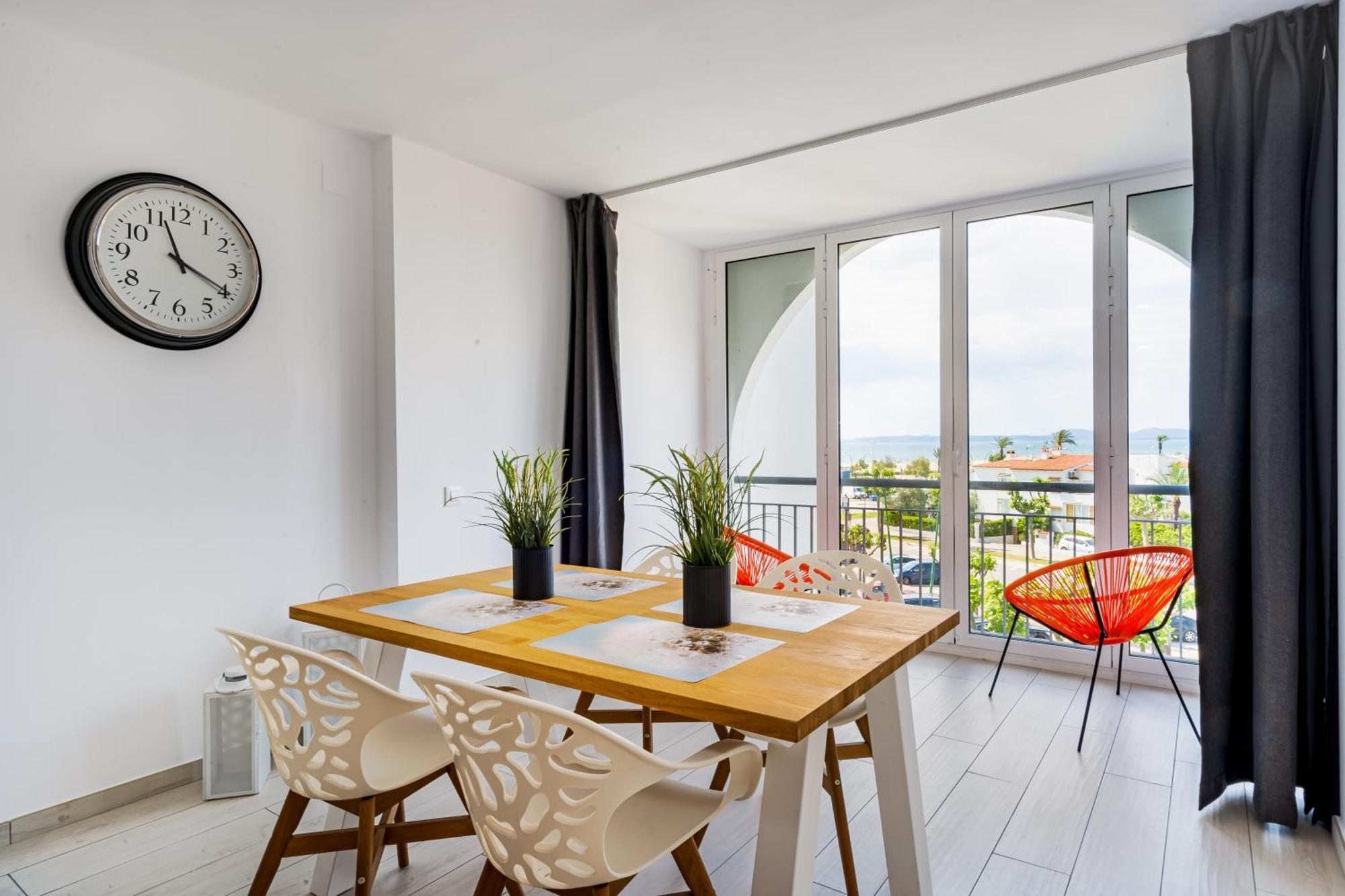 Apartamento Frente Al Canal Con Terraza إمبوريابرافا المظهر الخارجي الصورة